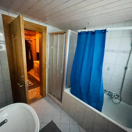5 Zimmer-wohnung Mit Garage Und Sauna Appartement