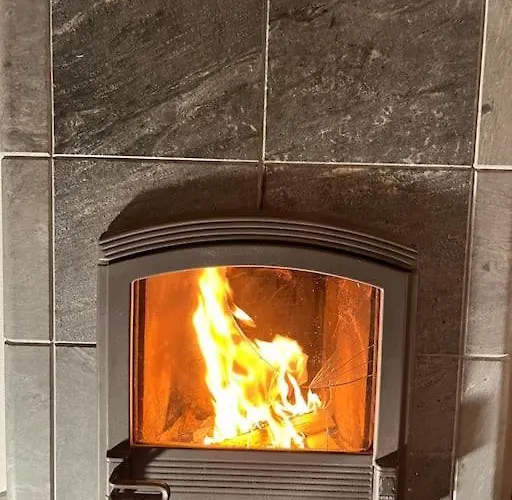 5 Zimmer-wohnung Mit Garage Und Sauna Daire Sankt Niklaus