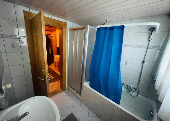 5 Zimmer-wohnung Mit Garage Und Sauna Daire