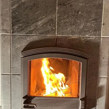 5 Zimmer-wohnung Mit Garage Und Sauna Daire Sankt Niklaus
