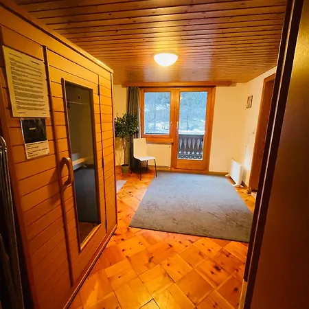 5 Zimmer-wohnung Mit Garage Und Sauna * Sankt Niklaus